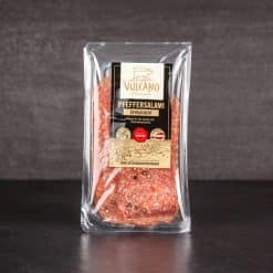 Pfeffersalami geschnitten