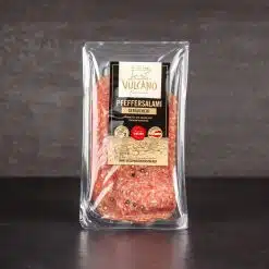 Pfeffersalami geschnitten
