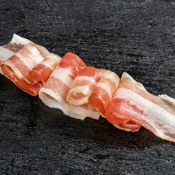 Raeucherspeck Speck geschnitten