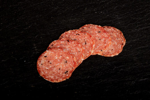 Aufgeschnittene Trüffelsalami